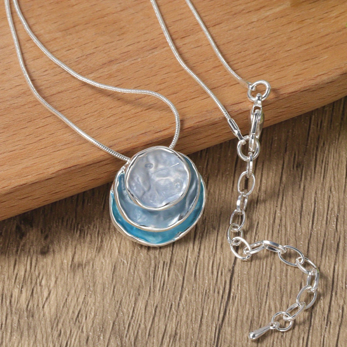 Elegant Blue Enamel Pendant Necklace 18K Gold Plated Zinc Alloy Rope Chain